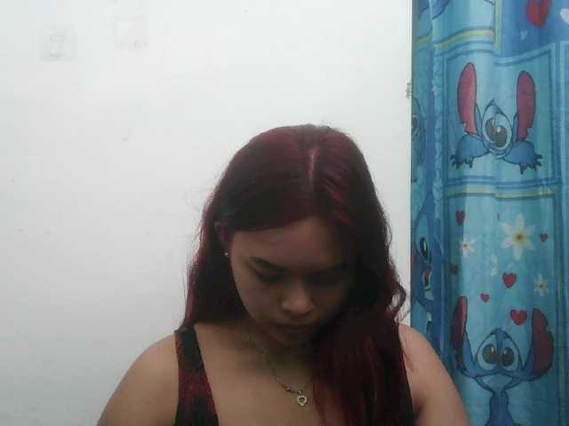 sweetiepiee live cam on BongaCams