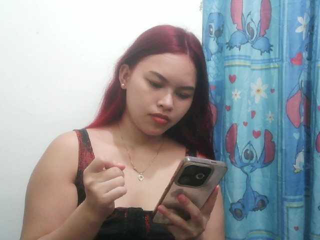 sweetiepiee live cam on BongaCams