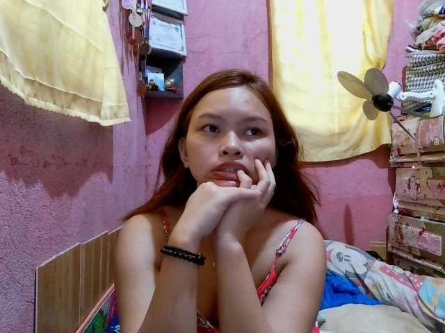 sweetiepiee live cam on BongaCams