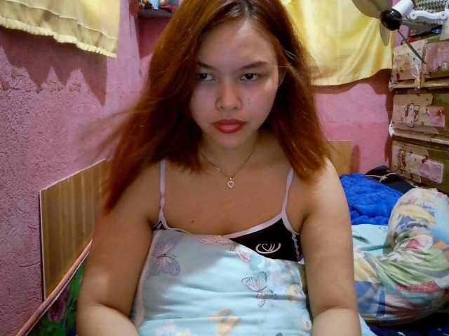 sweetiepiee live cam on BongaCams