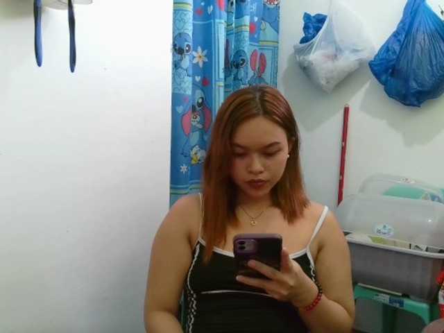 sweetiepiee live cam on BongaCams