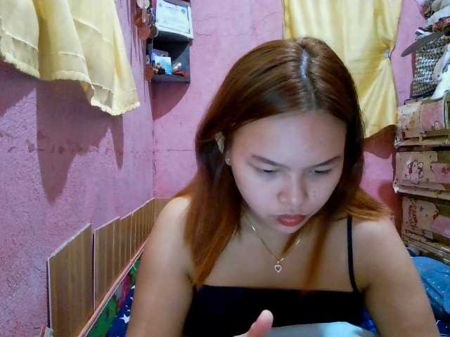 sweetiepiee live cam on BongaCams