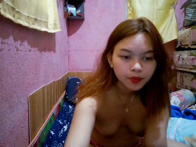 sweetiepiee live cam on BongaCams