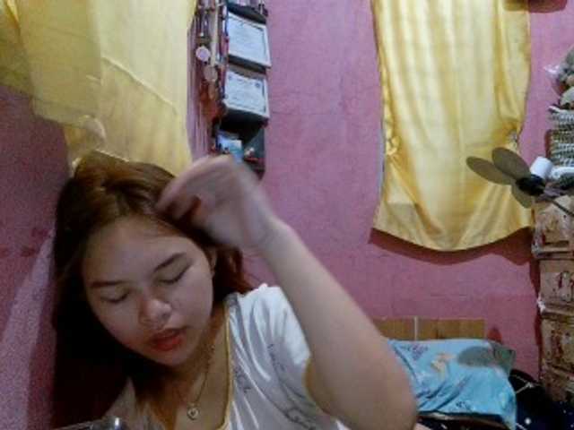 sweetiepiee live cam on BongaCams