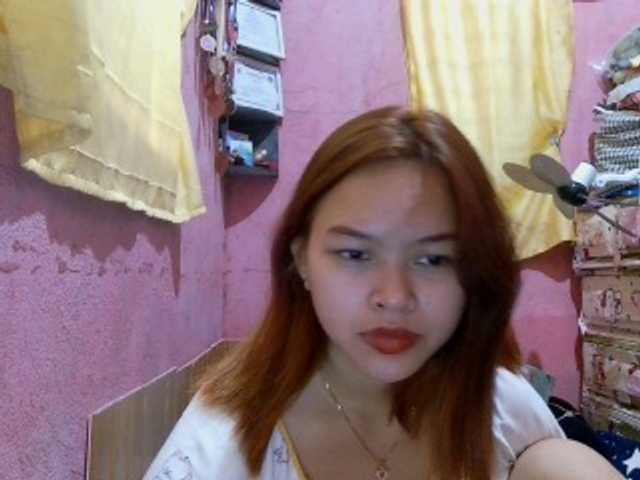 sweetiepiee live cam on BongaCams