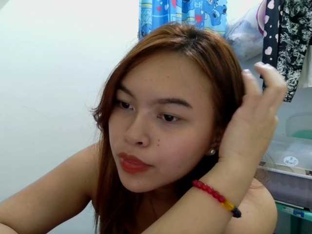 sweetiepiee live cam on BongaCams