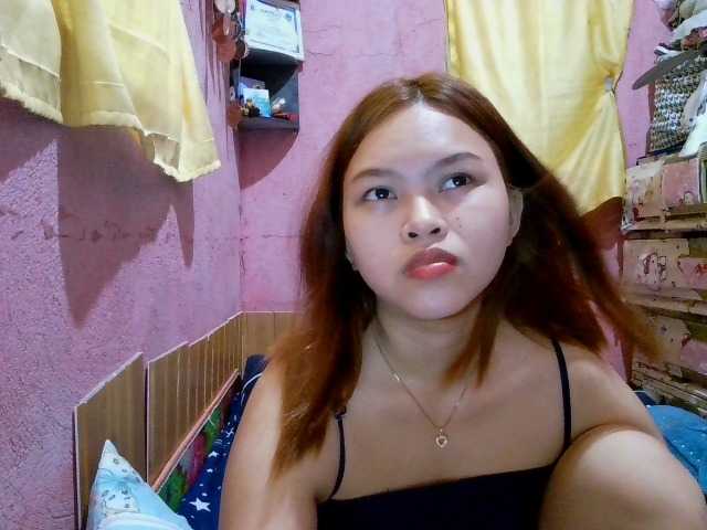 sweetiepiee live cam on BongaCams