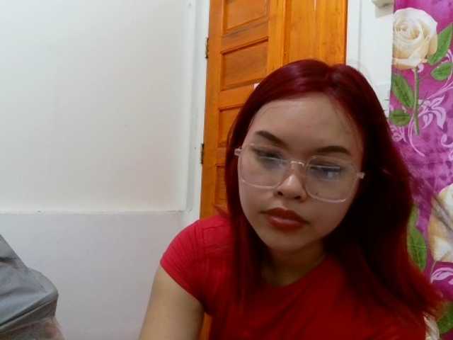 sweetiepiee live cam on BongaCams