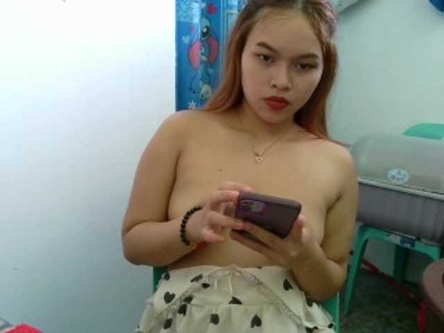 sweetiepiee live cam on BongaCams