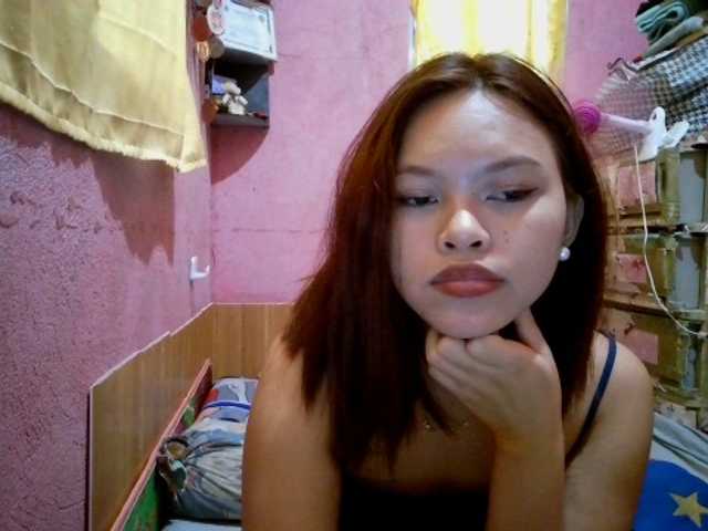 sweetiepiee live cam on BongaCams
