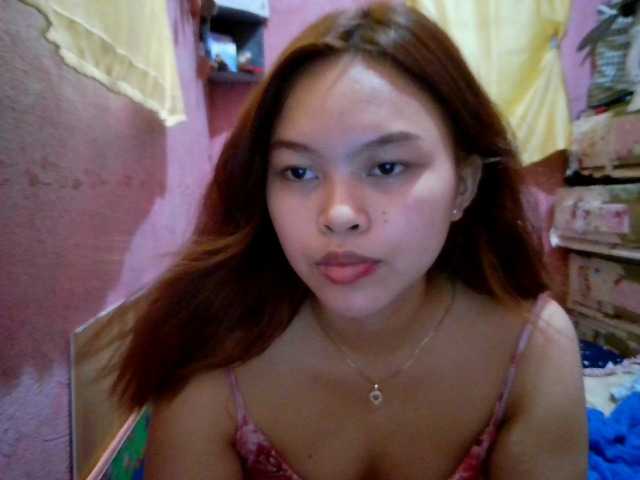 sweetiepiee live cam on BongaCams