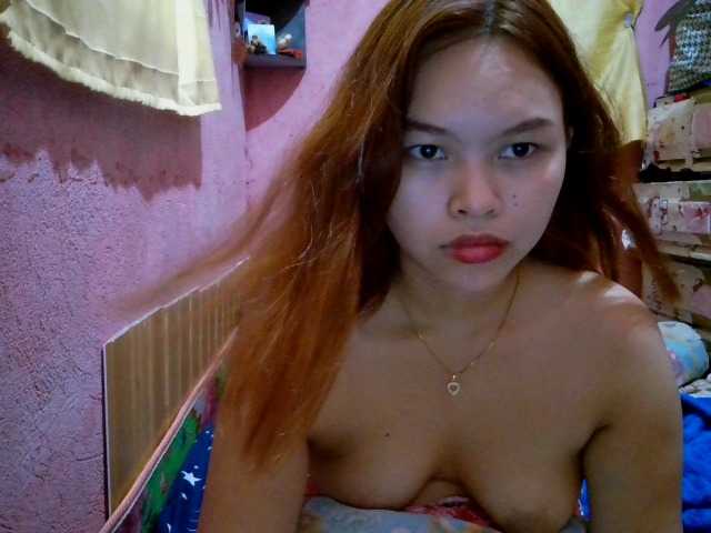 sweetiepiee live cam on BongaCams