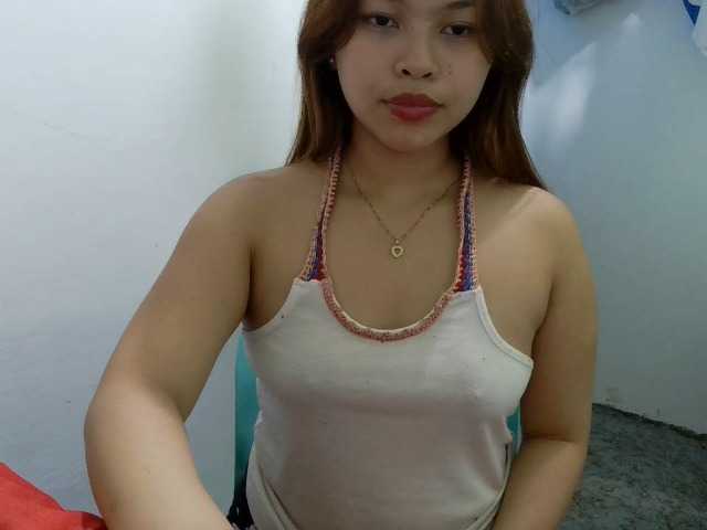 sweetiepiee live cam on BongaCams