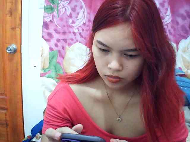 sweetiepiee's webcam live show