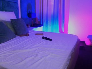 LucyLexton Porn Show