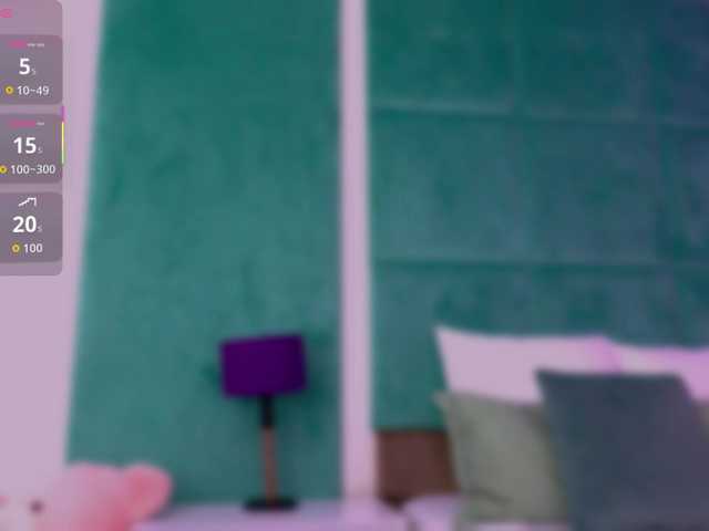 LucyLexton live cam on BongaCams
