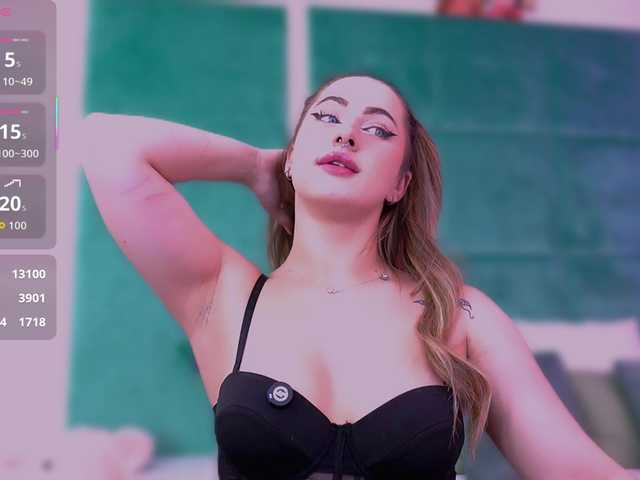 LucyLexton live cam on BongaCams