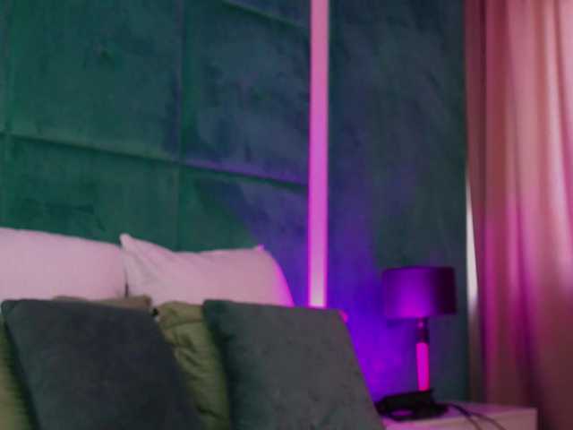 LucyLexton live webcam show