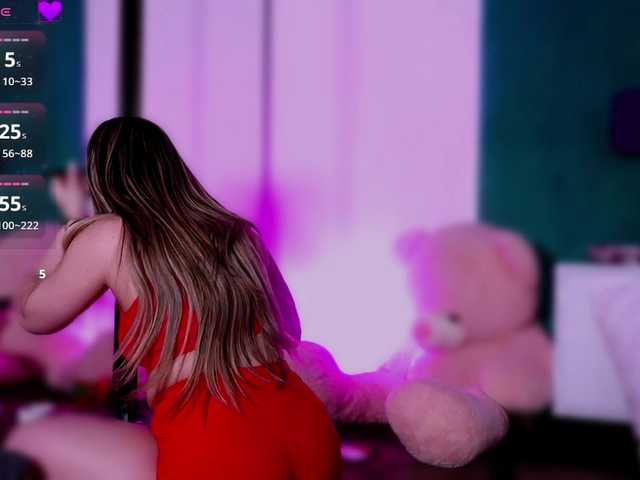 LucyLexton live cam on BongaCams