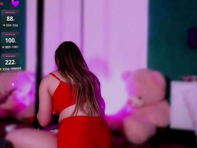 LucyLexton live cam on BongaCams