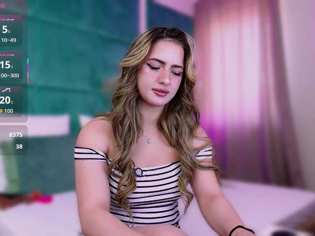 LucyLexton live cam on BongaCams
