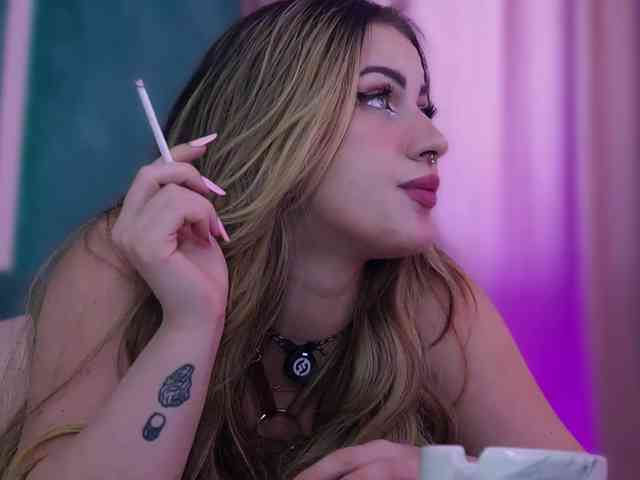 LucyLexton webcam