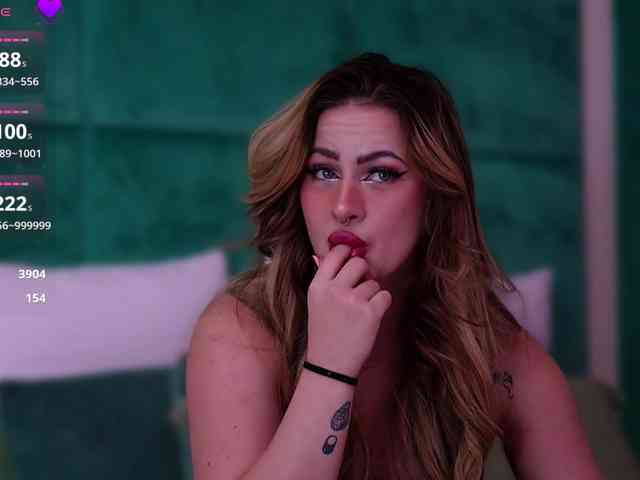 LucyLexton webcam