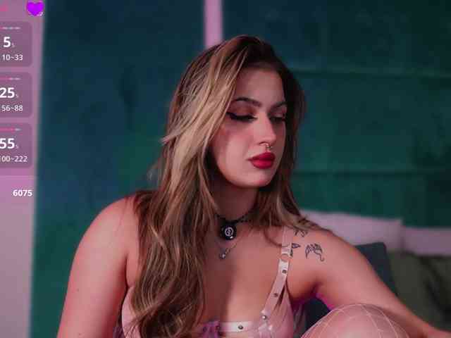 LucyLexton webcam