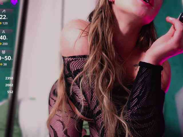 LucyLexton webcam