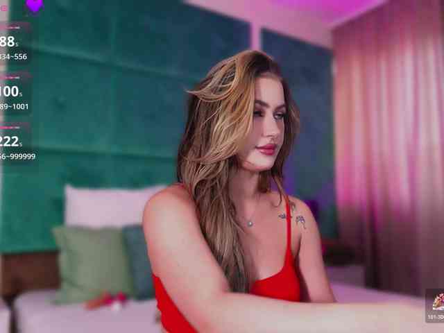 LucyLexton webcam