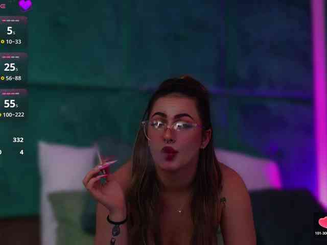 LucyLexton webcam