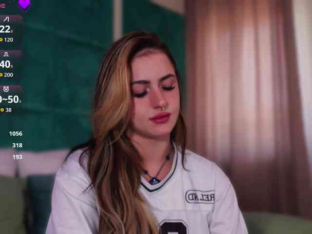 LucyLexton webcam