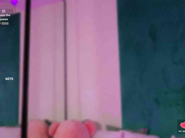 LucyLexton webcam