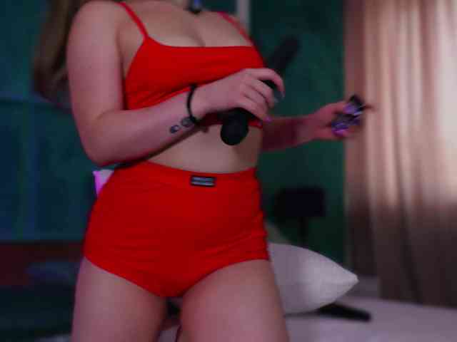 LucyLexton webcam