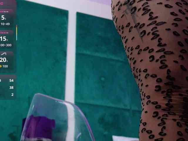LucyLexton webcam