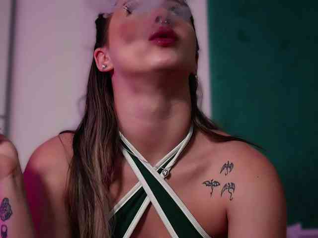 LucyLexton webcam