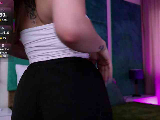 LucyLexton webcam