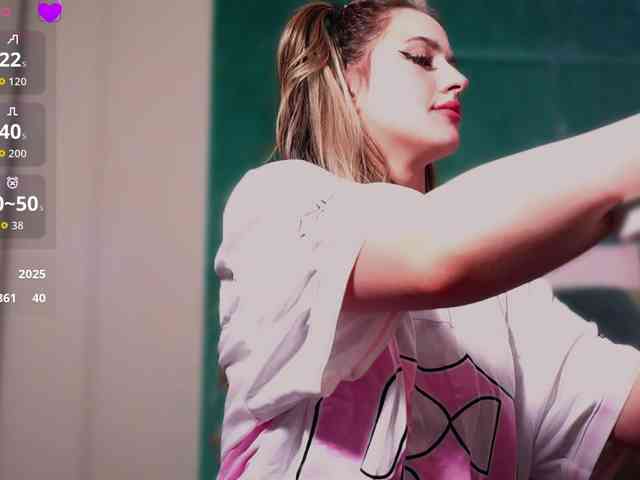 LucyLexton webcam