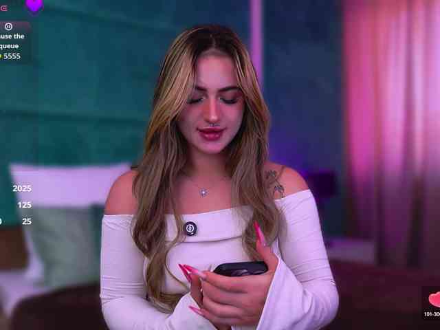 LucyLexton webcam