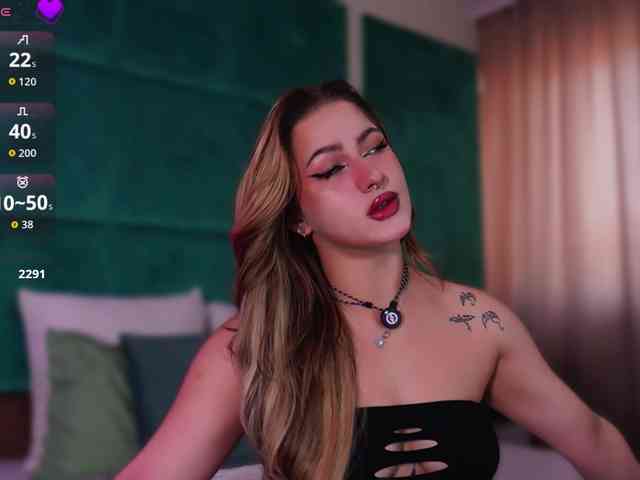LucyLexton webcam