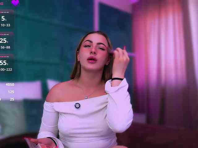 LucyLexton webcam