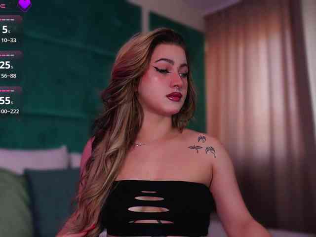 LucyLexton webcam