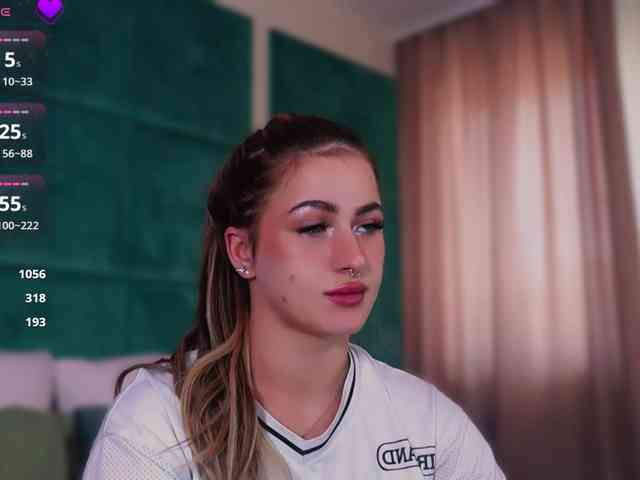 LucyLexton webcam