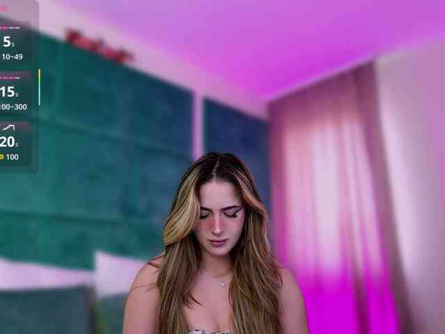 LucyLexton webcam