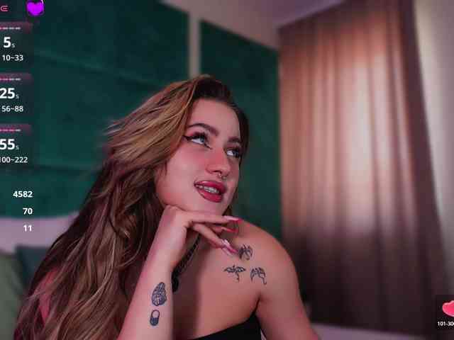 LucyLexton webcam