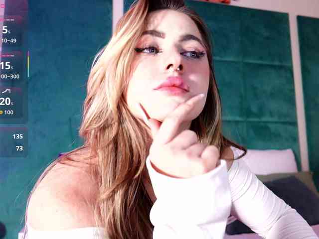 LucyLexton webcam