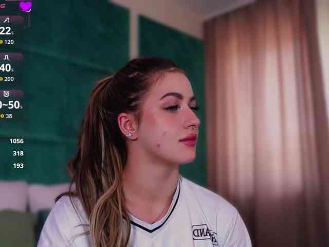 LucyLexton webcam