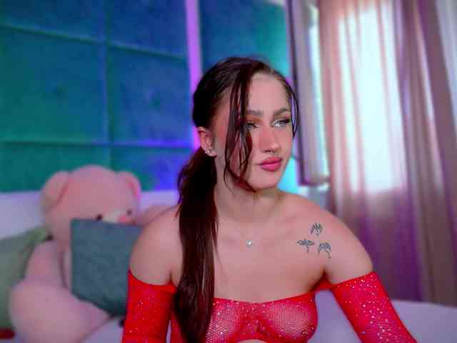 LucyLexton webcam