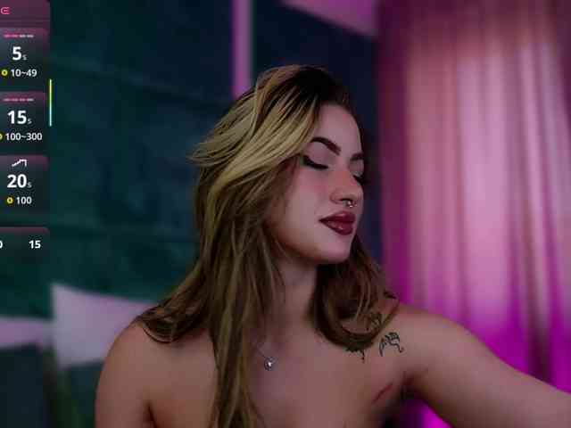 LucyLexton webcam
