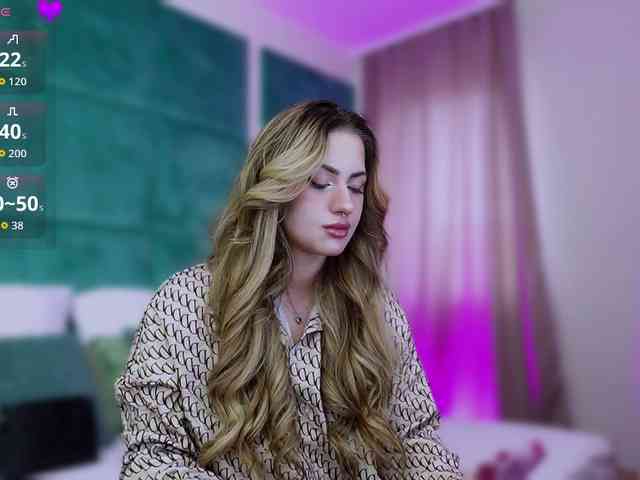 LucyLexton webcam